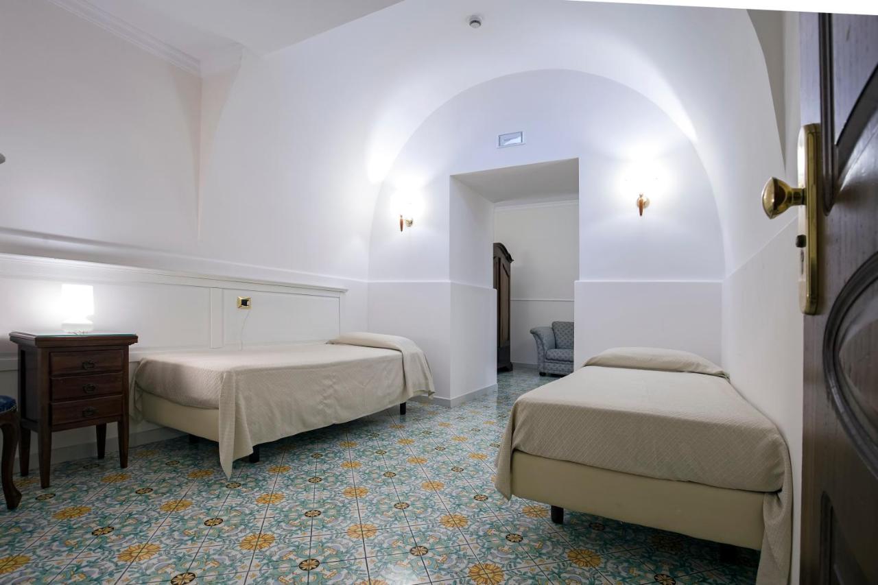 La Panoramica Hotel Castellammare di Stabia Kültér fotó